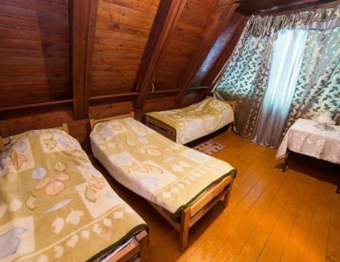 Эконом 3-местный 1-комнатный с удобствами на блок (Летний домик) - База отдыха «Золотая бухта» Пицунда